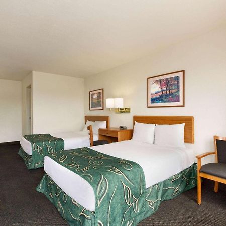 Travelodge By Wyndham Sharon Springs المظهر الخارجي الصورة