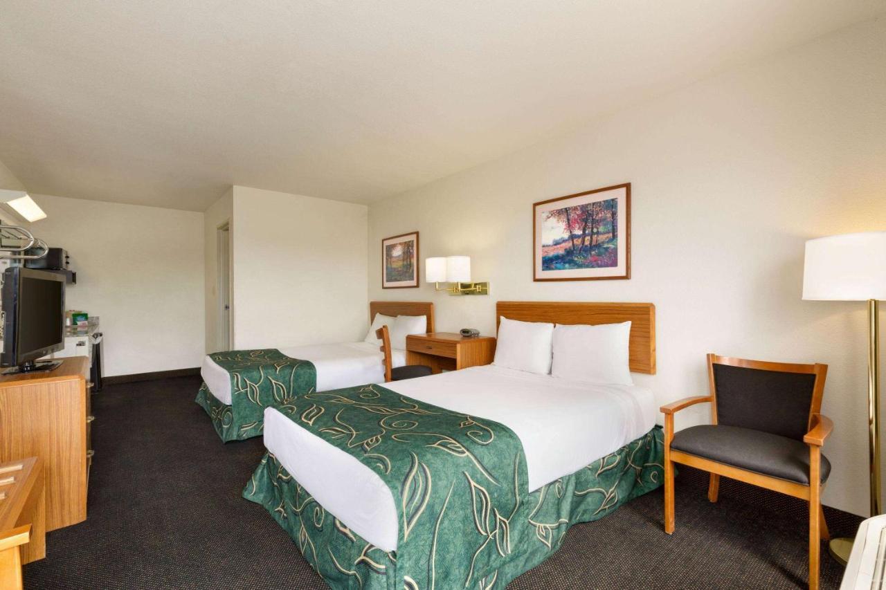 Travelodge By Wyndham Sharon Springs المظهر الخارجي الصورة