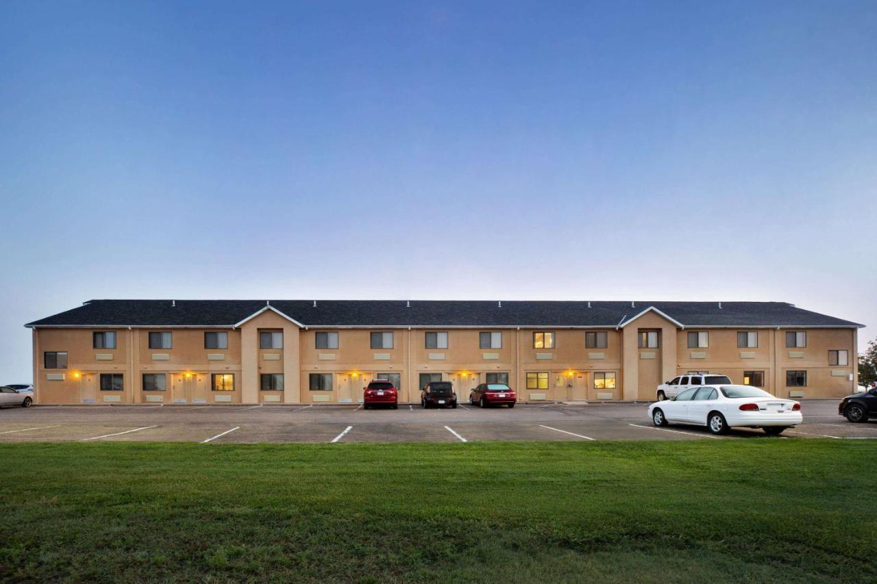 Travelodge By Wyndham Sharon Springs المظهر الخارجي الصورة